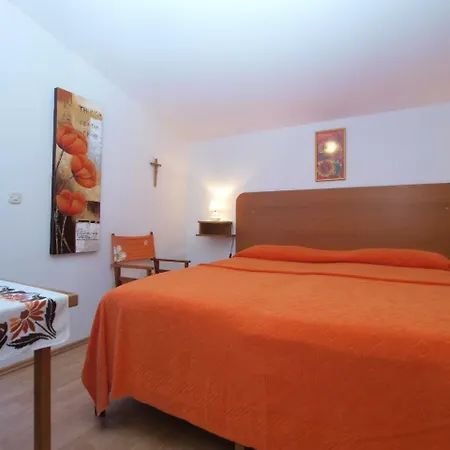 Appartamento Ondina 1827 *