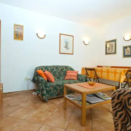 Apartment Ondina 1827 *