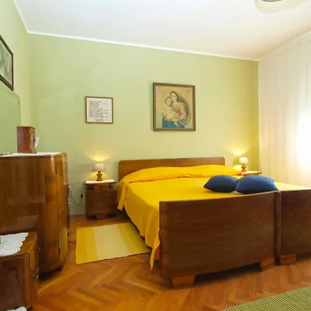 Ondina 1827 Apartman *