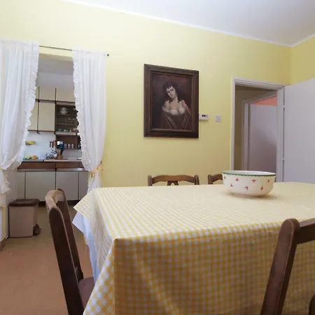 Ondina 1827 Apartman Póla