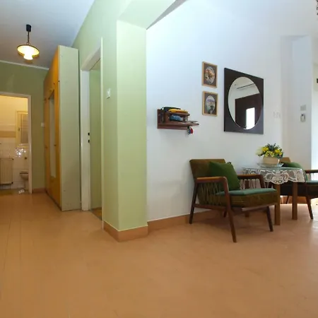 Apartment Ondina 1827 *